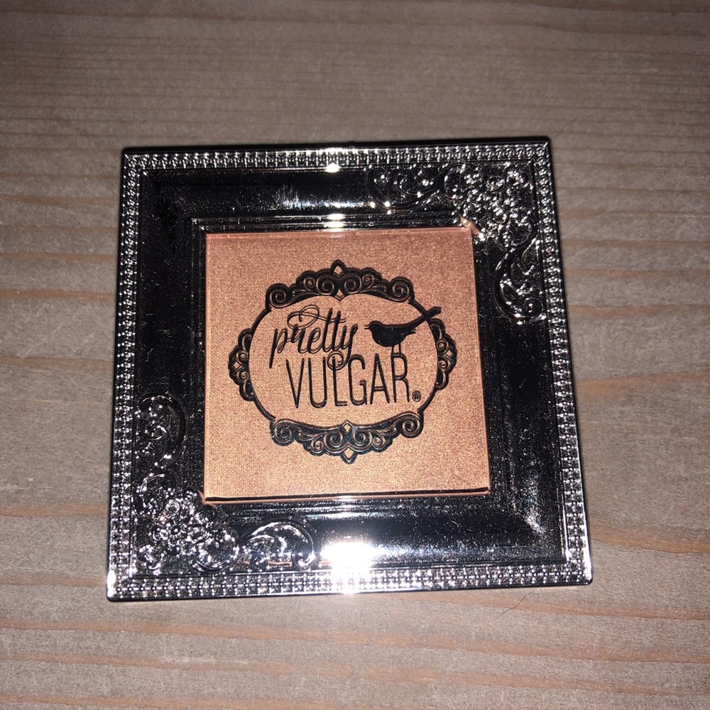 pretty vulgar shimmer highlight